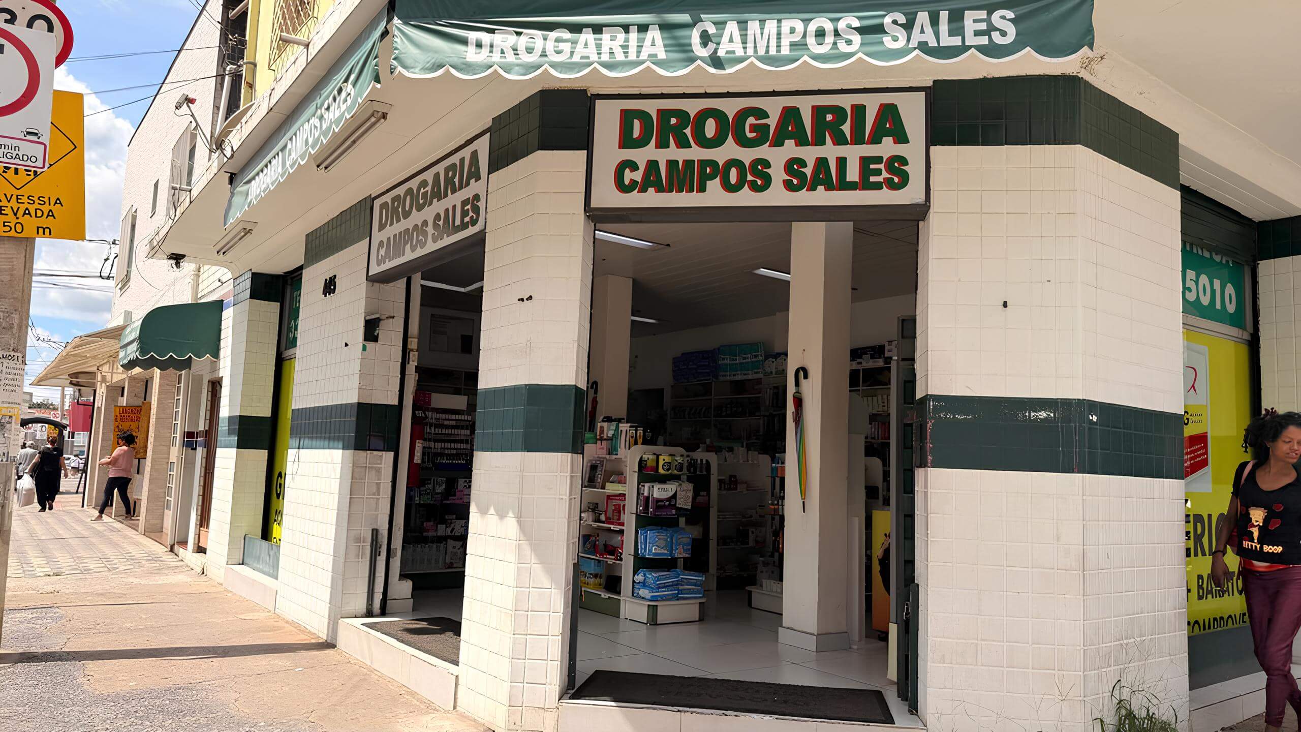 Fachada Drogaria Campos Sales
